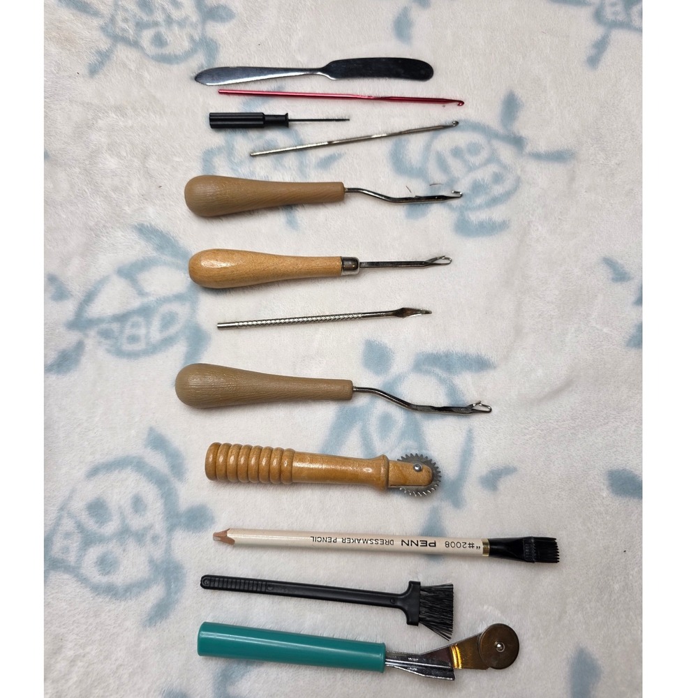 Vintage Sewing Tool Lot Penn Dressmaker Pencil Tracing Wheel Latch‎ Hooks 12pc